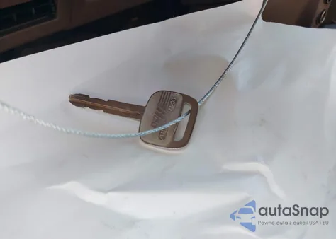 2002 Toyota Tundra Access Cab Limited from USA, damaged, VIN 5TBBT48142S285508